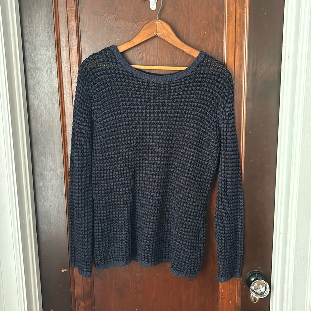 Black and purple knitted long sleeve